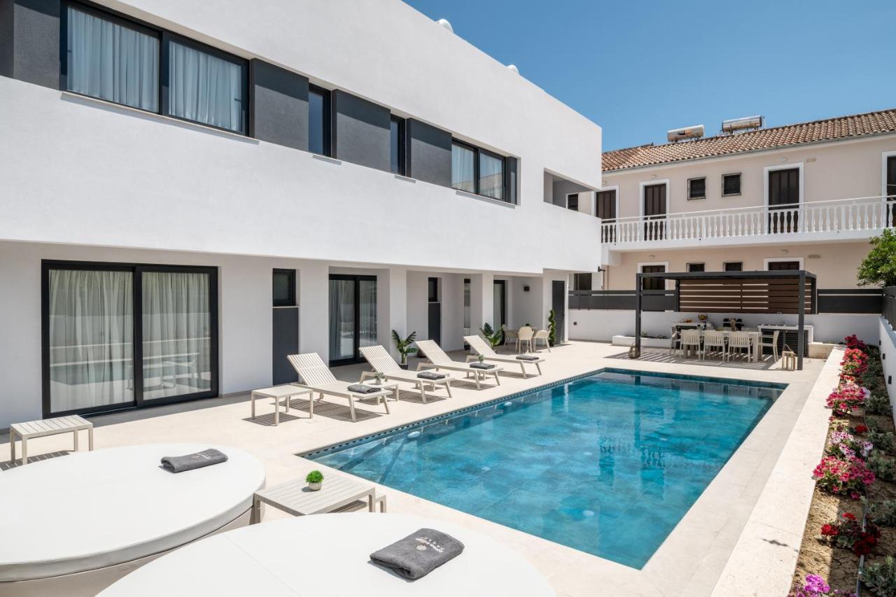 Savvas & Maria Palace ลากานาส ภายนอก รูปภาพ